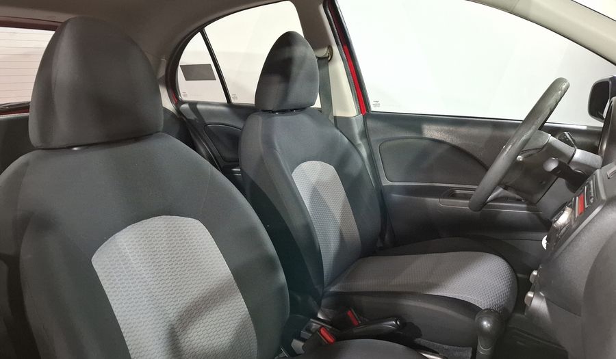 Nissan March 1.6 ADVANCE AT Hatchback 2013