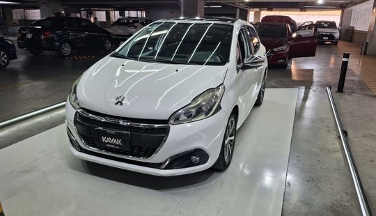 Peugeot • 208