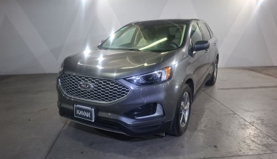 Ford • Edge