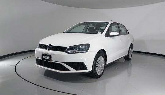 Volkswagen • Vento