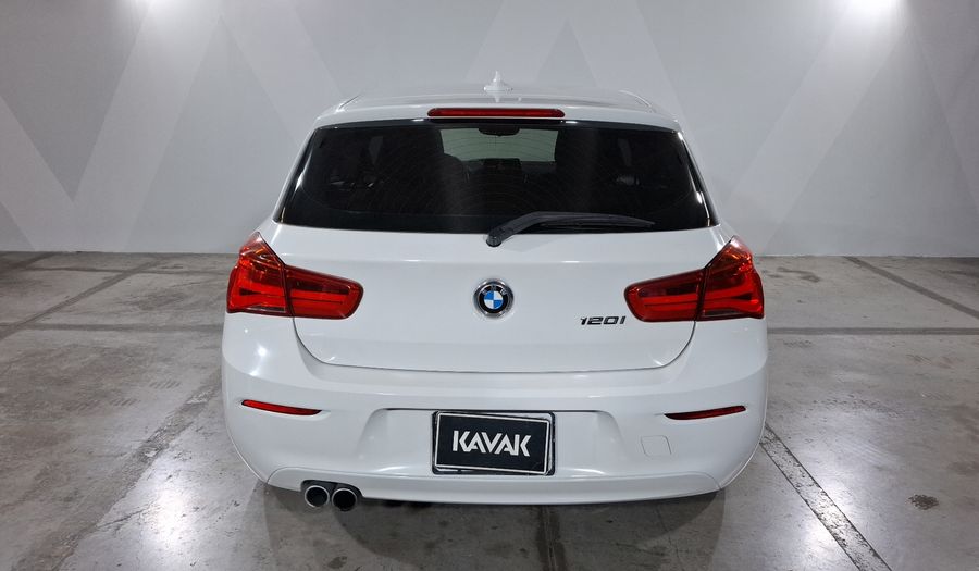 Bmw Serie 1 2.0 120IA AUTO Hatchback 2017