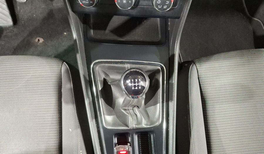 Seat Leon 1.4 STYLE 125HP Hatchback 2019