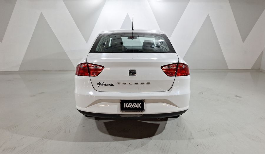 Seat Toledo 1.6 REFERENCE MT Sedan 2015