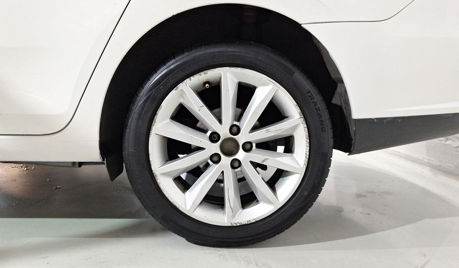 Seat Toledo 1.6 REFERENCE MT Sedan 2015