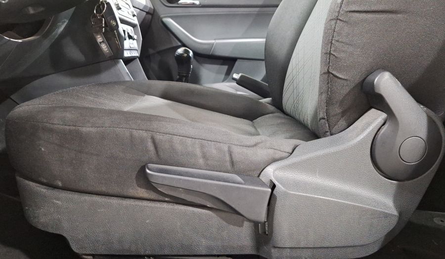 Seat Toledo 1.6 REFERENCE MT Sedan 2015