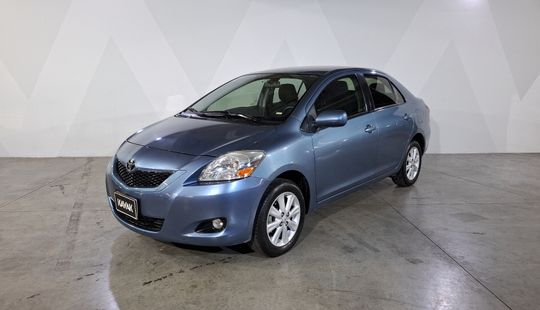 Toyota • Yaris