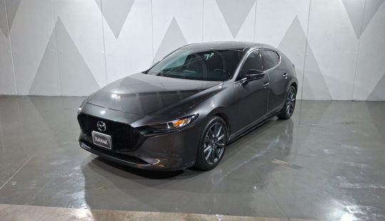 Mazda • Mazda 3
