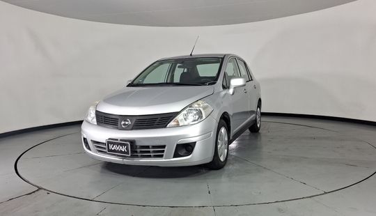 Nissan • Tiida