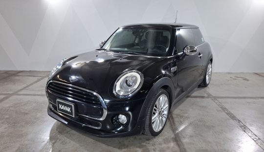 Mini • Cooper