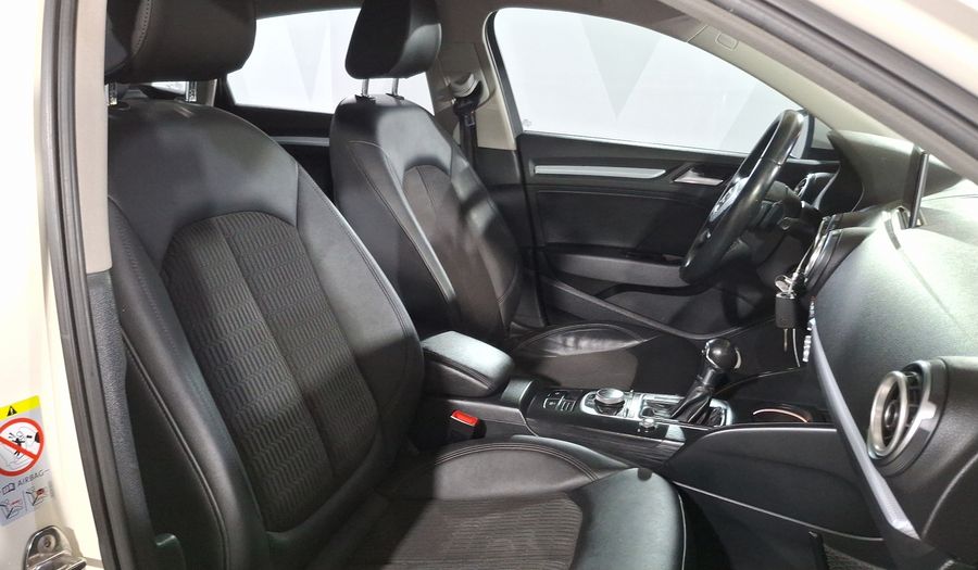 Audi A3 1.4 TFSI ATTRACTION S TRONIC Sedan 2015