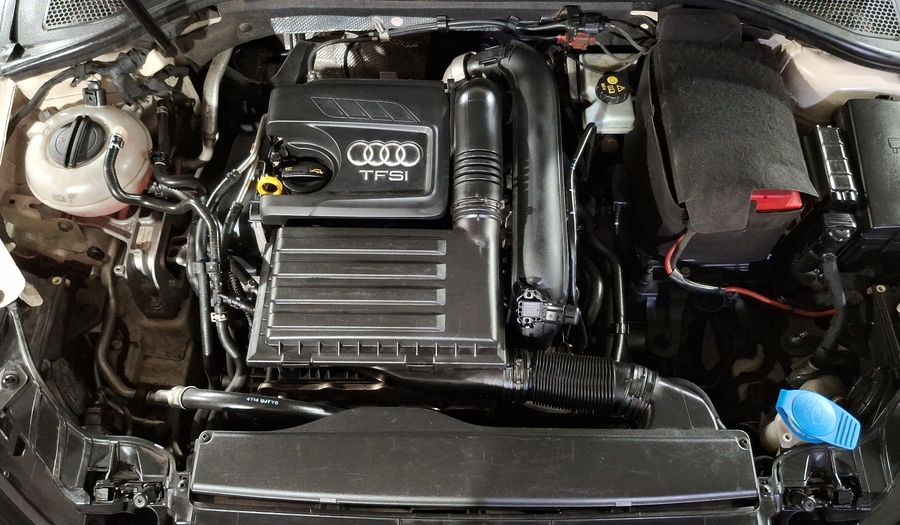 Audi A3 1.4 TFSI ATTRACTION S TRONIC Sedan 2015