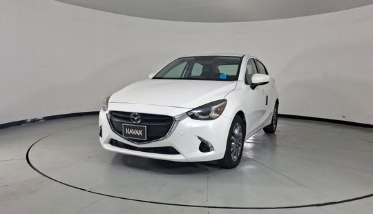 Mazda • Mazda 2