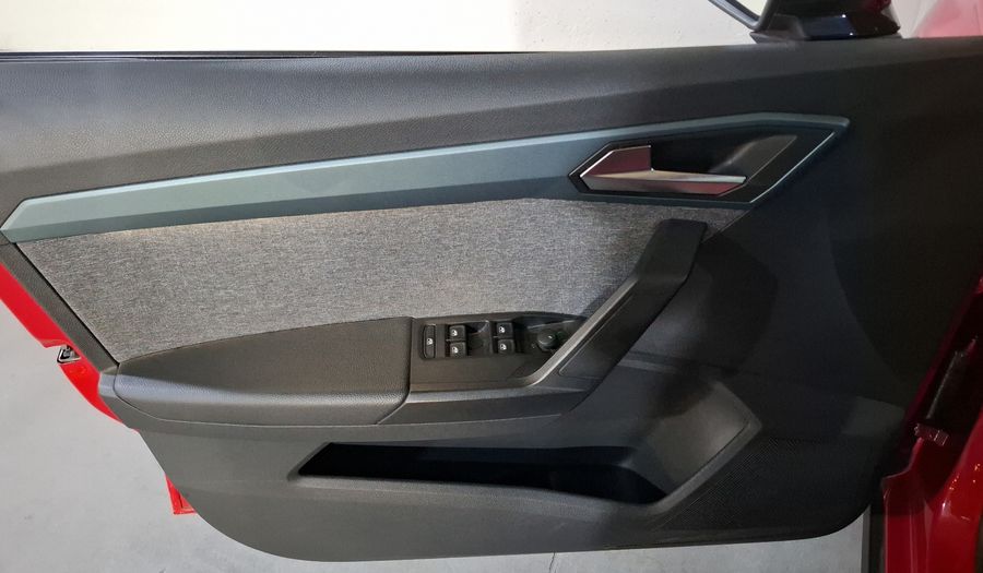 Seat Arona 1.6 XPERIENCE AUTO Suv 2023