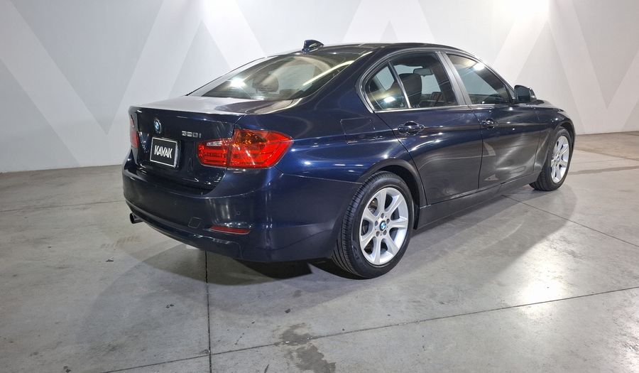 Bmw Serie 3 2.0 320IA Sedan 2015