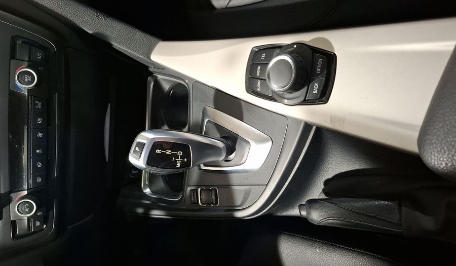Bmw Serie 3 2.0 320IA Sedan 2015