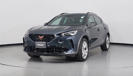 2022 • 47,191 km • Automático