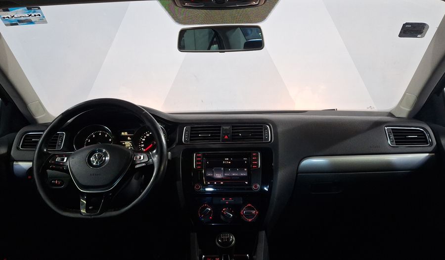 Volkswagen Jetta 2.5 SPORTLINE MT Sedan 2016