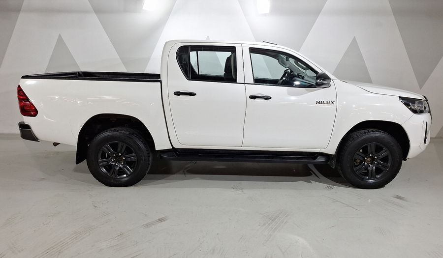Toyota Hilux 2.7 SR DOBLE CABINA Pickup 2022