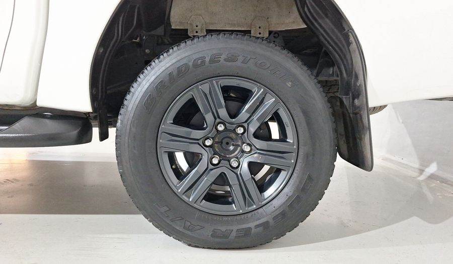 Toyota Hilux 2.7 SR DOBLE CABINA Pickup 2022