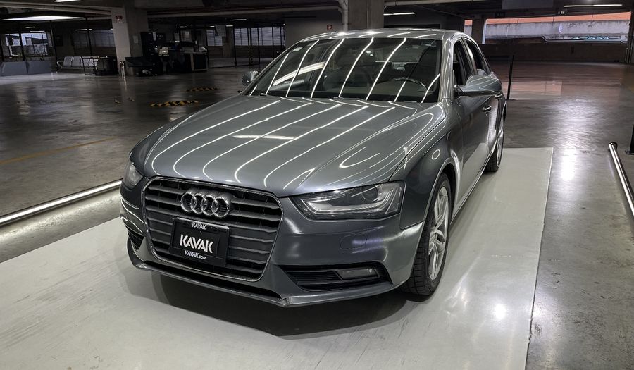 Audi A4 1.8 TFSI SPORT MULTITRONIC Sedan 2013