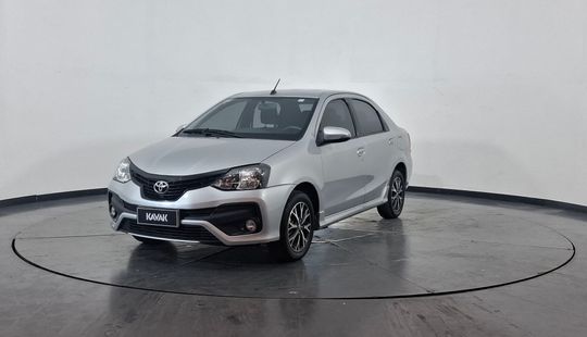 Toyota • Etios