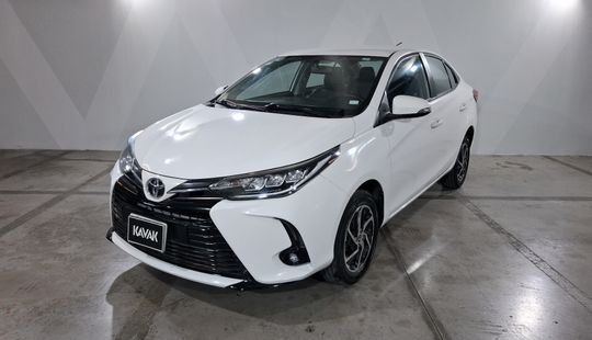 Toyota • Yaris