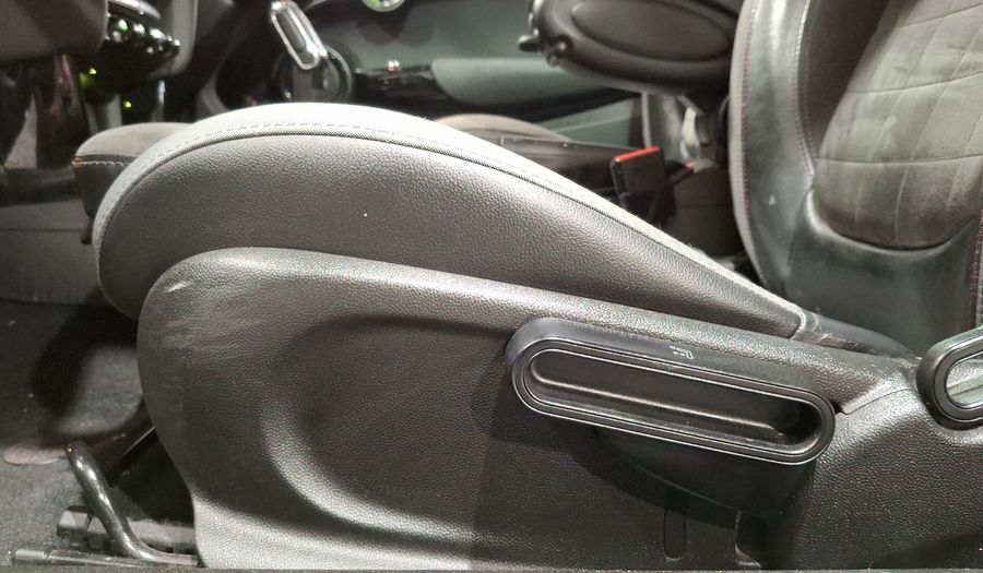 Mini John Cooper Works 2.0 JOHN COOPER WORKS HOT CHILI AUTO Hatchback 2020