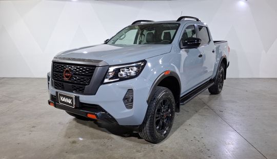 Nissan • Frontier