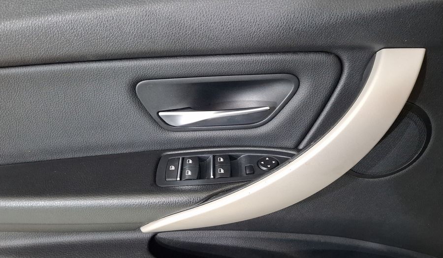 Bmw Serie 3 2.0 320IA AUTO Sedan 2017