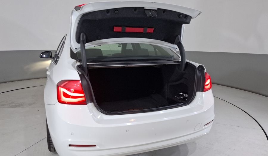 Bmw Serie 3 2.0 320IA AUTO Sedan 2017