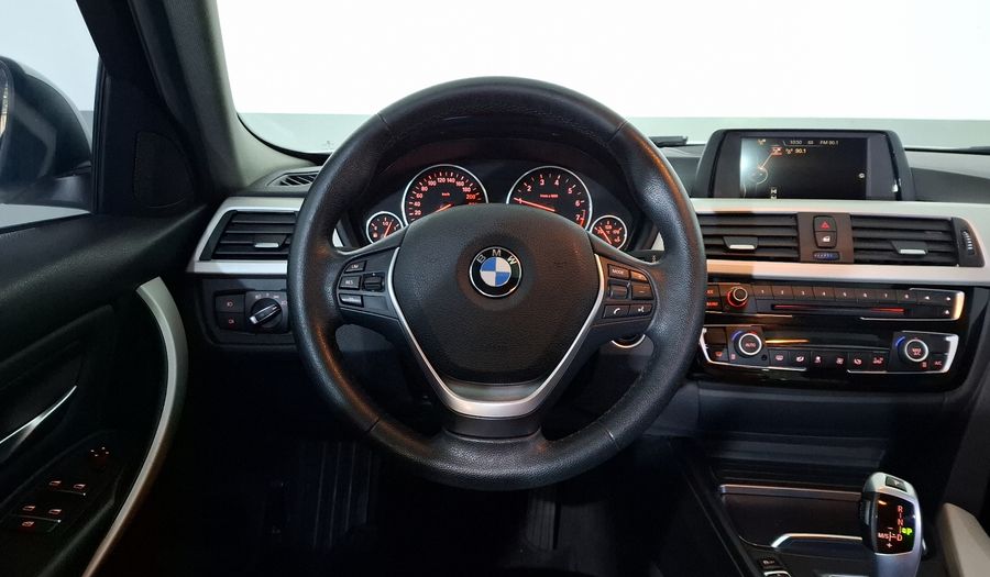 Bmw Serie 3 2.0 320IA AUTO Sedan 2017