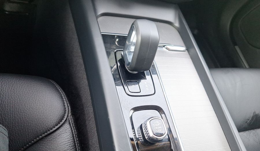 Volvo S60 2.0 B4 PLUS AUTO Sedan 2023