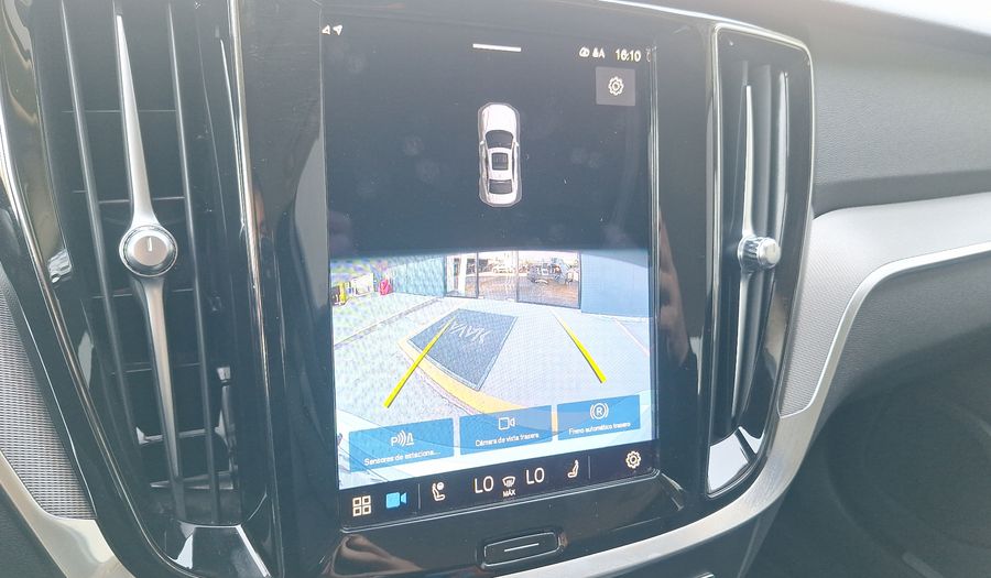 Volvo S60 2.0 B4 PLUS AUTO Sedan 2023