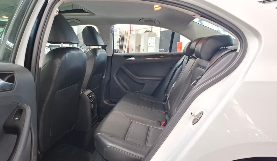 Volkswagen Vento 1.4 TSI DSG HIGHLINE LL17 Sedan 2017