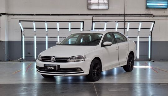 Volkswagen • Vento