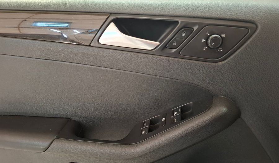 Volkswagen Vento 1.4 TSI DSG HIGHLINE LL17 Sedan 2017