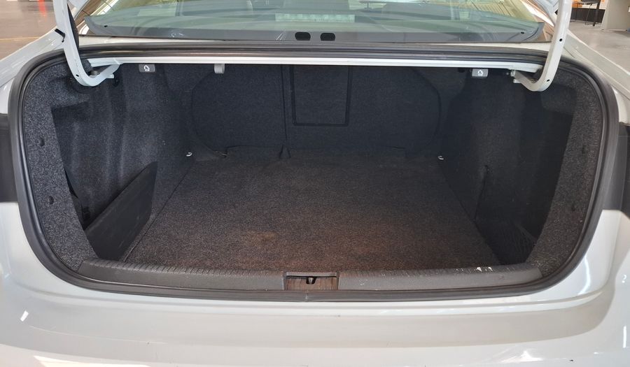 Volkswagen Vento 1.4 TSI DSG HIGHLINE LL17 Sedan 2017