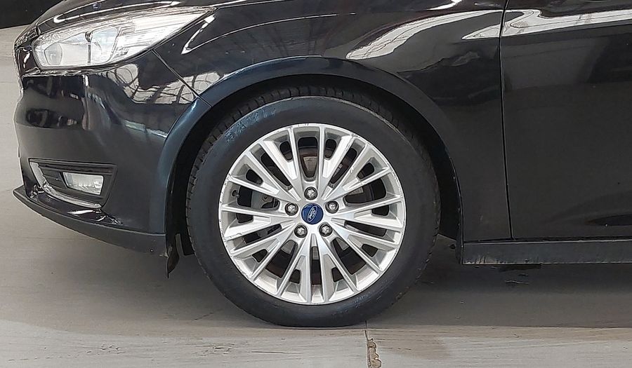 Ford Focus 2.0 SE FLEX AT Hatchback 2016