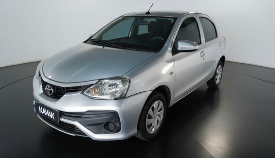 Toyota • Etios