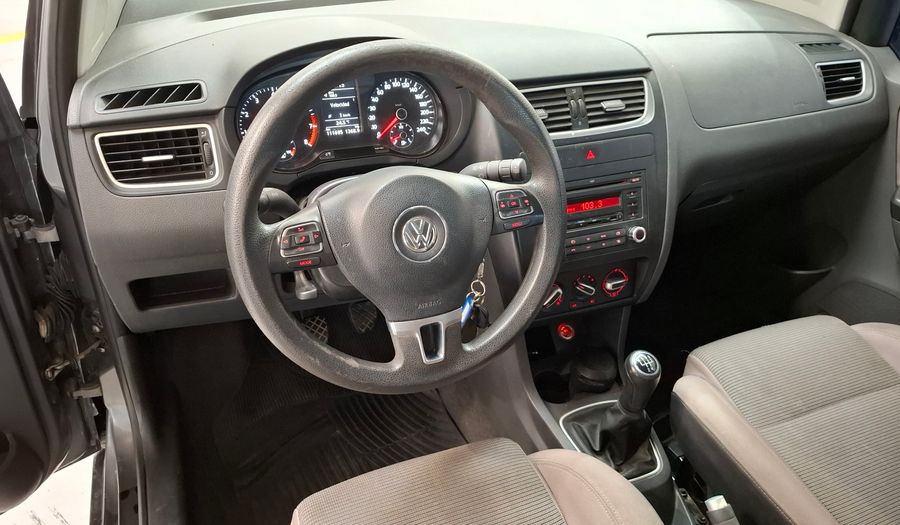 Volkswagen Suran 1.6 TRENDLINE Wagon 2012