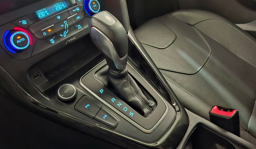 Ford Focus Iii 2.0 TITANIUM AT Hatchback 2017
