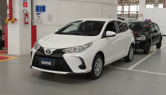 Toyota • Yaris