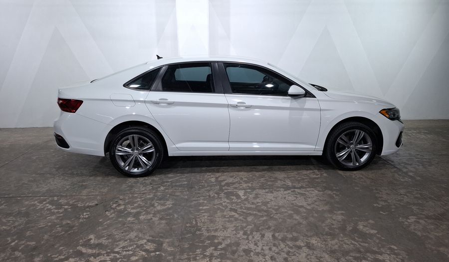 Volkswagen Jetta 1.4 TRENDLINE AUTO Sedan 2023