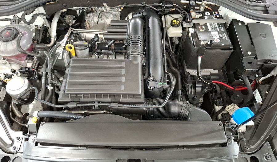 Volkswagen Jetta 1.4 TRENDLINE AUTO Sedan 2023