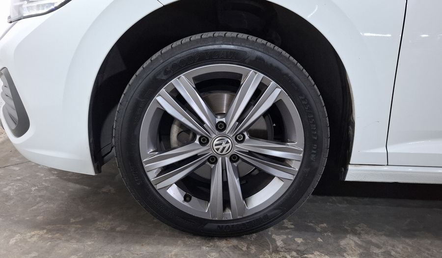 Volkswagen Jetta 1.4 TRENDLINE AUTO Sedan 2023