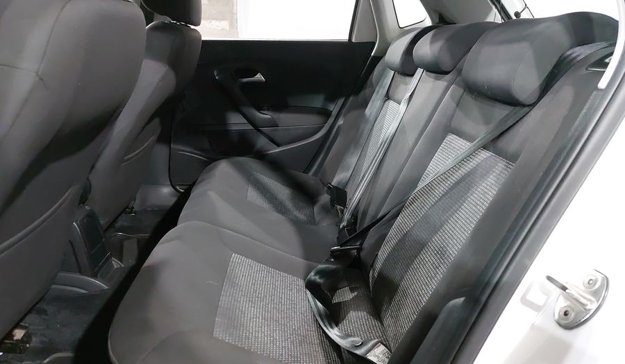 Volkswagen Polo 1.6 COMFORTLINE PLUS Hatchback 2020