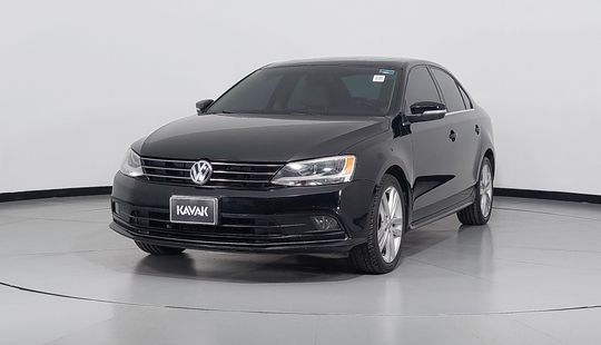 Volkswagen • Jetta