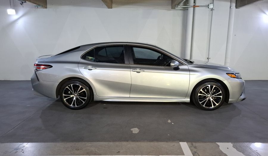 Toyota Camry 2.5 SE AUTO Sedan 2020