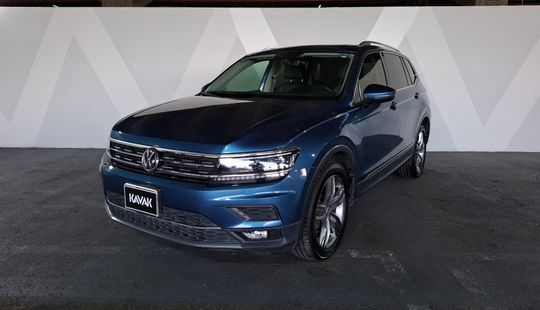 Volkswagen • Tiguan