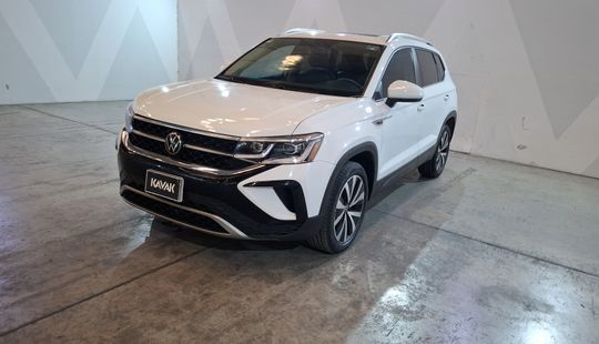 Volkswagen • Taos